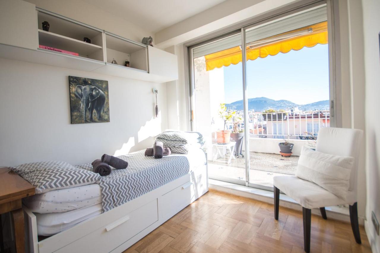 Appt A 150M De La Mer Apartment Ница Екстериор снимка